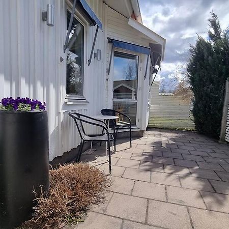 Trivsamt Parhus I Lugnt Omrade Inne I Tranas! エクステリア 写真