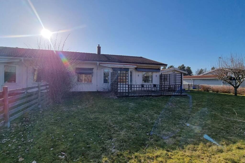 Trivsamt Parhus I Lugnt Omrade Inne I Tranas! エクステリア 写真
