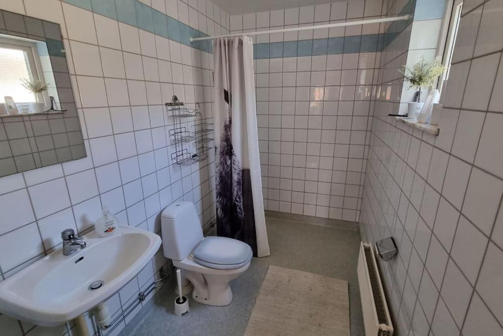 Trivsamt Parhus I Lugnt Omrade Inne I Tranas! エクステリア 写真